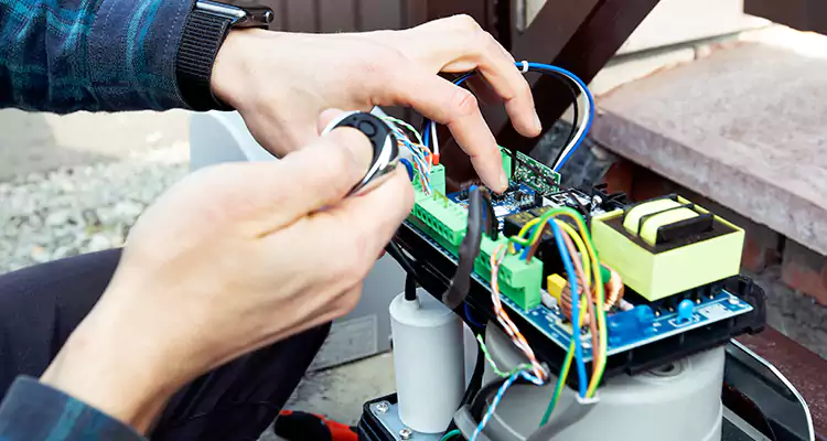 Automatic Driveway Gate Repair in Ferry Pass, FL