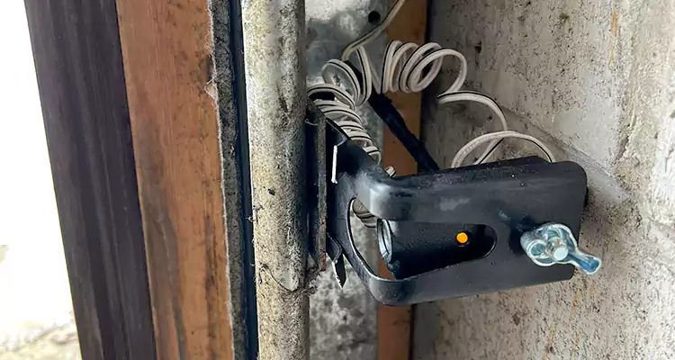 Fix Broken Garage Door Sensor in Ferry Pass, FL