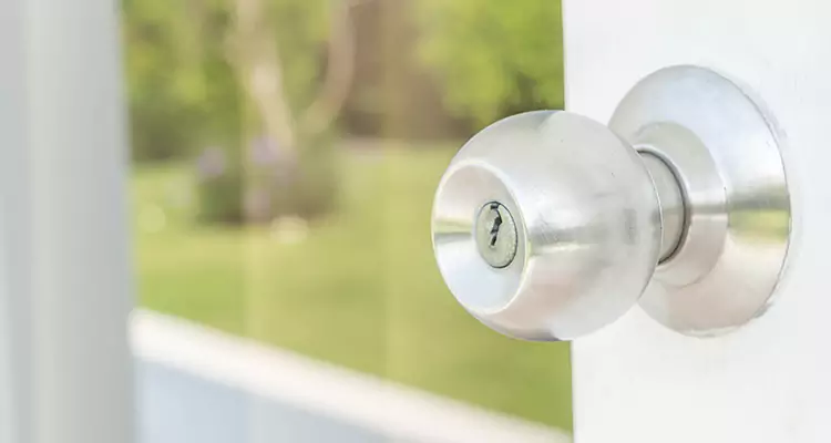 Patio Door Mechanism Jammed in Ferry Pass, FL