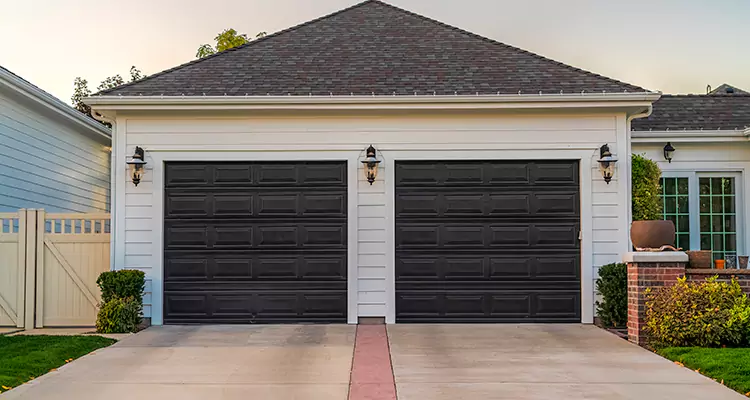 Residential Local Garage Door Repair in Ferry Pass, FL