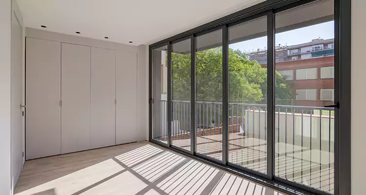 Fix Sliding Screen Door Track in Ferry Pass, FL