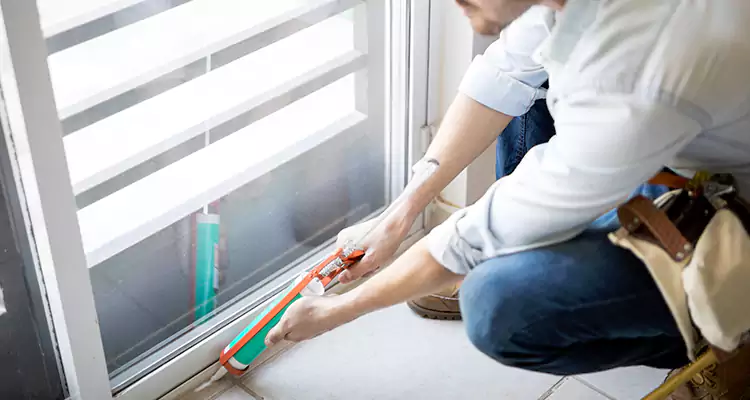 Dap Window Caulk Repair in Ferry Pass, FL